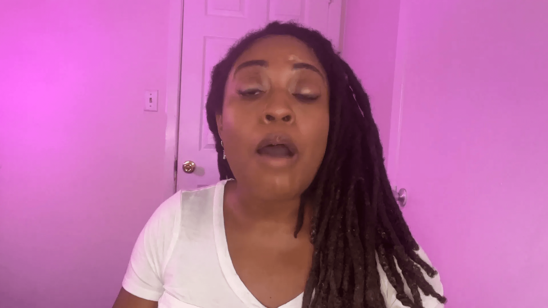 Spa'da çalışmanın sunduğu avantajları gösteren bir görsel.