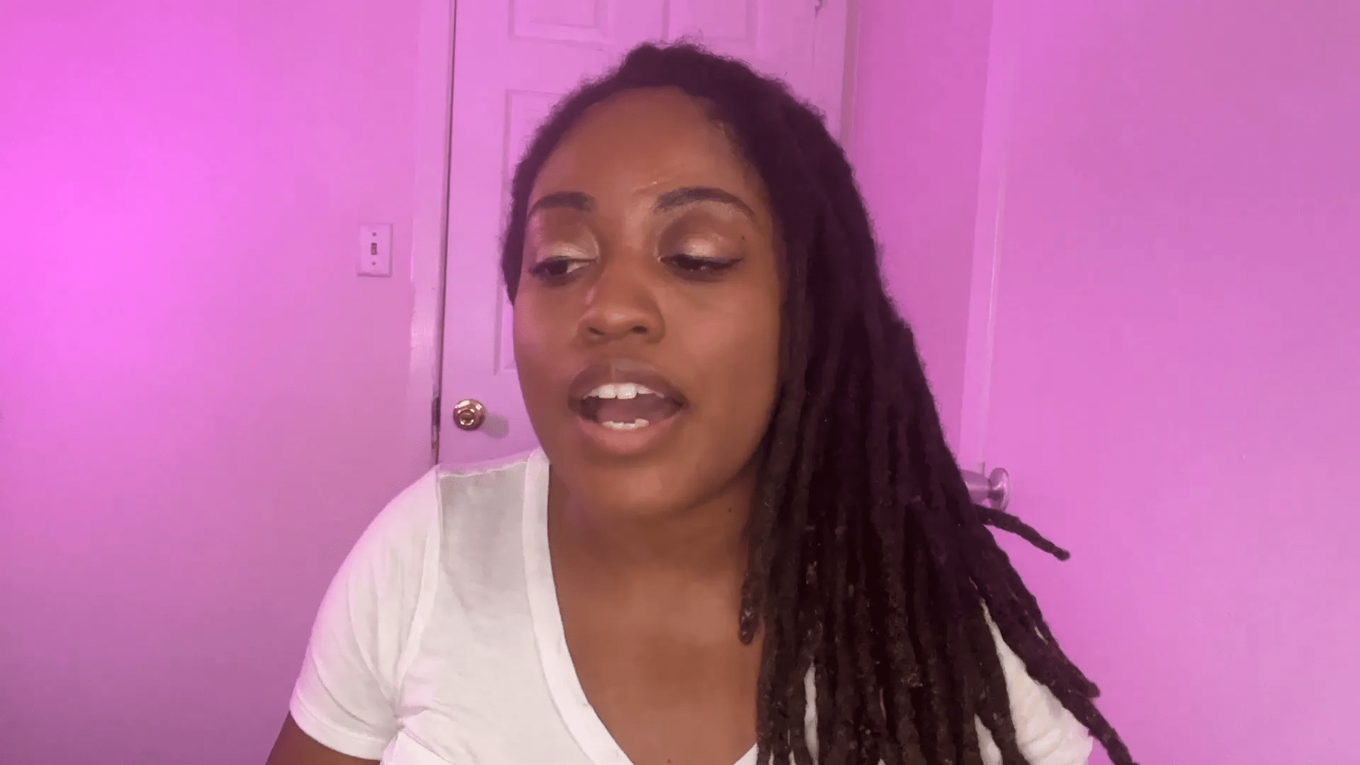 Başarı için istikrar ve tutkunun önemini gösteren bir görsel.