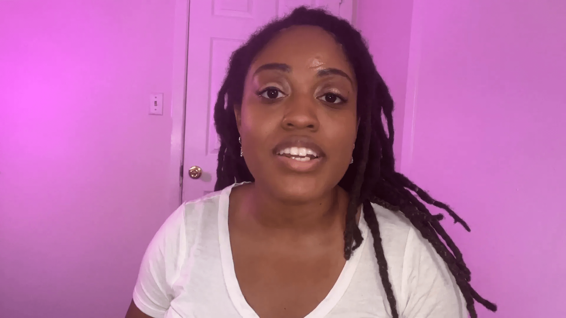 Kendinize yatırım yapmanın yollarını gösteren bir görsel.